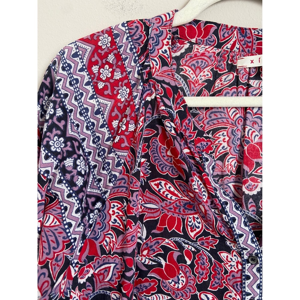 Xirena Marin Red Paisley‎ Boho V Neck Blouse Women's Size Large Cotton - Picture 4 of 8